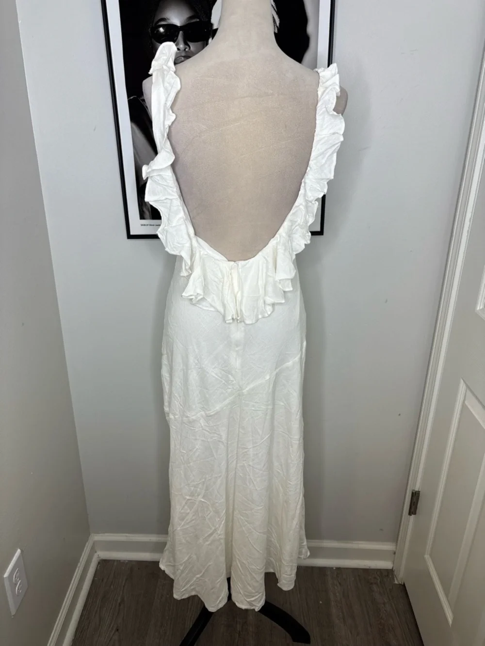 White Ruffled V-Neck linen Maxi Dress - Picture 2 of 3